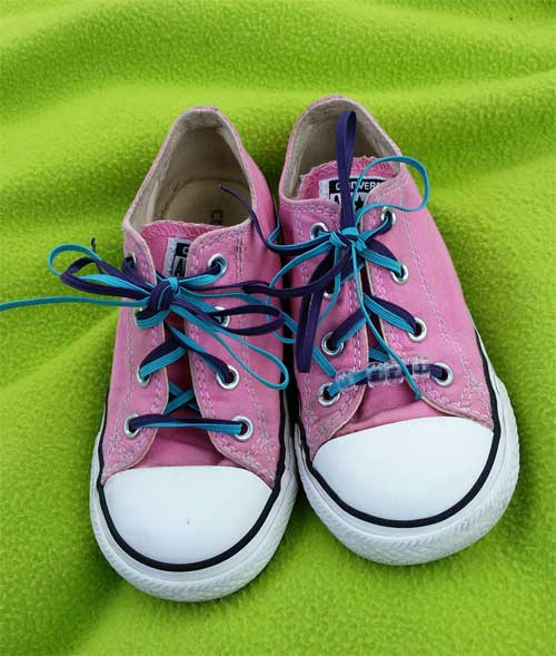 Tutorial: How to Make Skinny Elastic Shoelaces